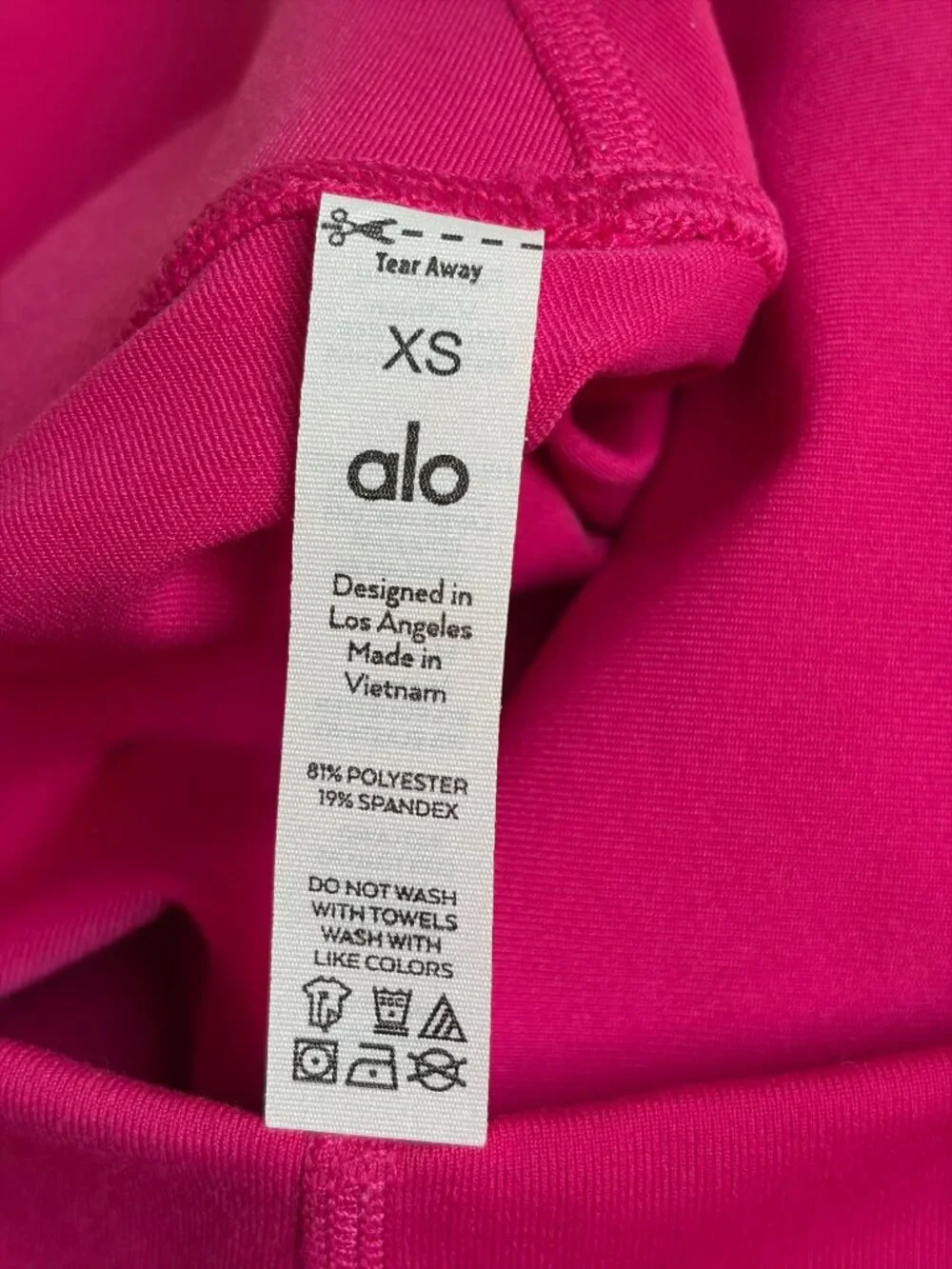 NWT Alo High-Waist Biker Short 7” (Magenta Crush) - Extra Small